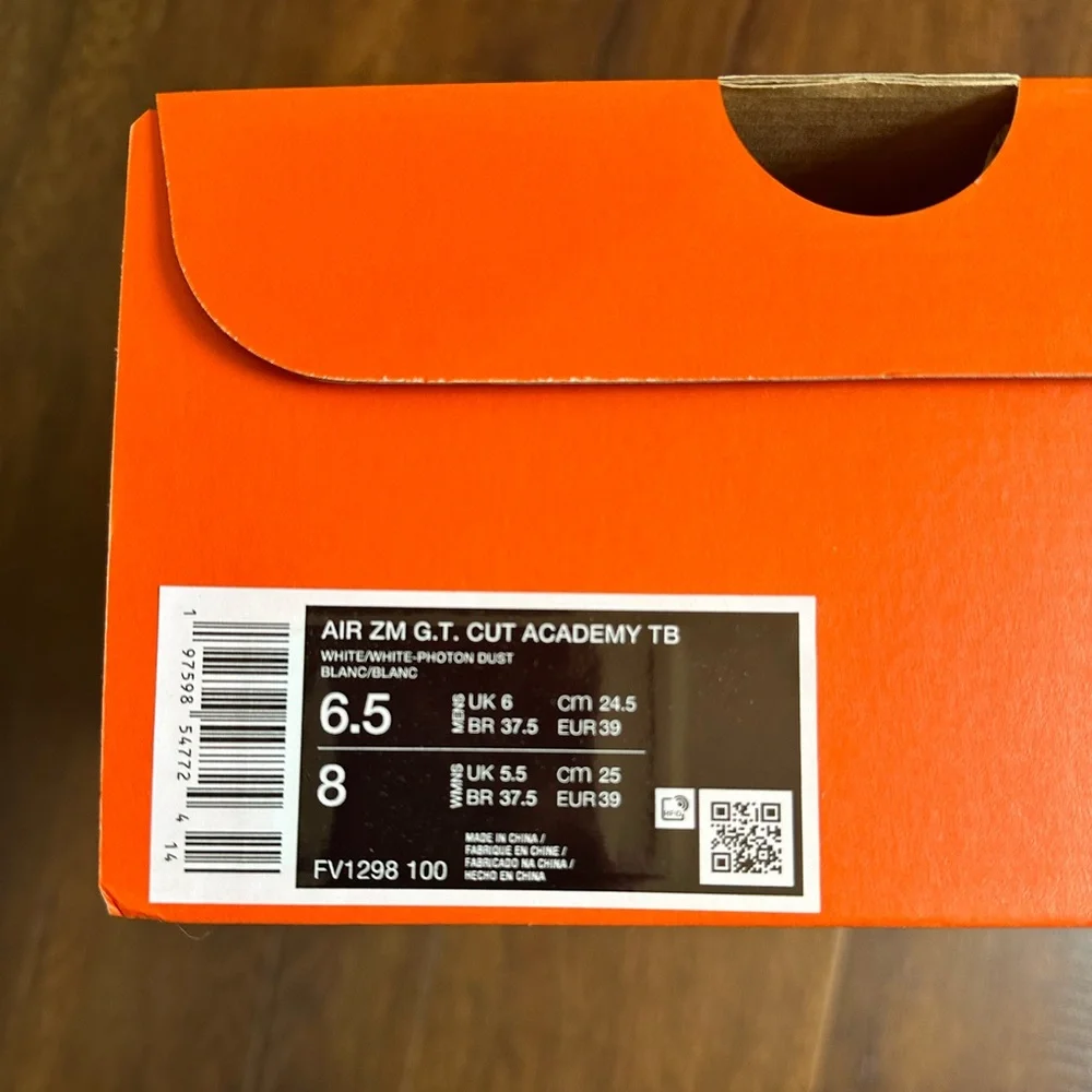 Nike lightweight women’s